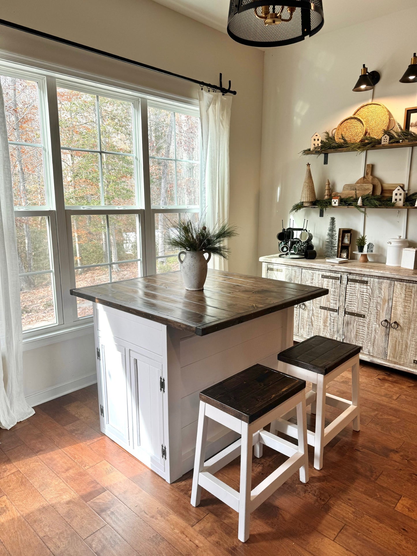 Counter Height Island with 4 Bar Stools