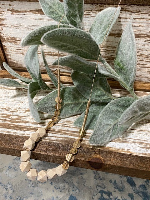 Naturlal Wood and Gold Necklace