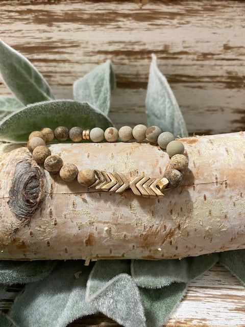 Beaded Bracelet with Gold Arrows